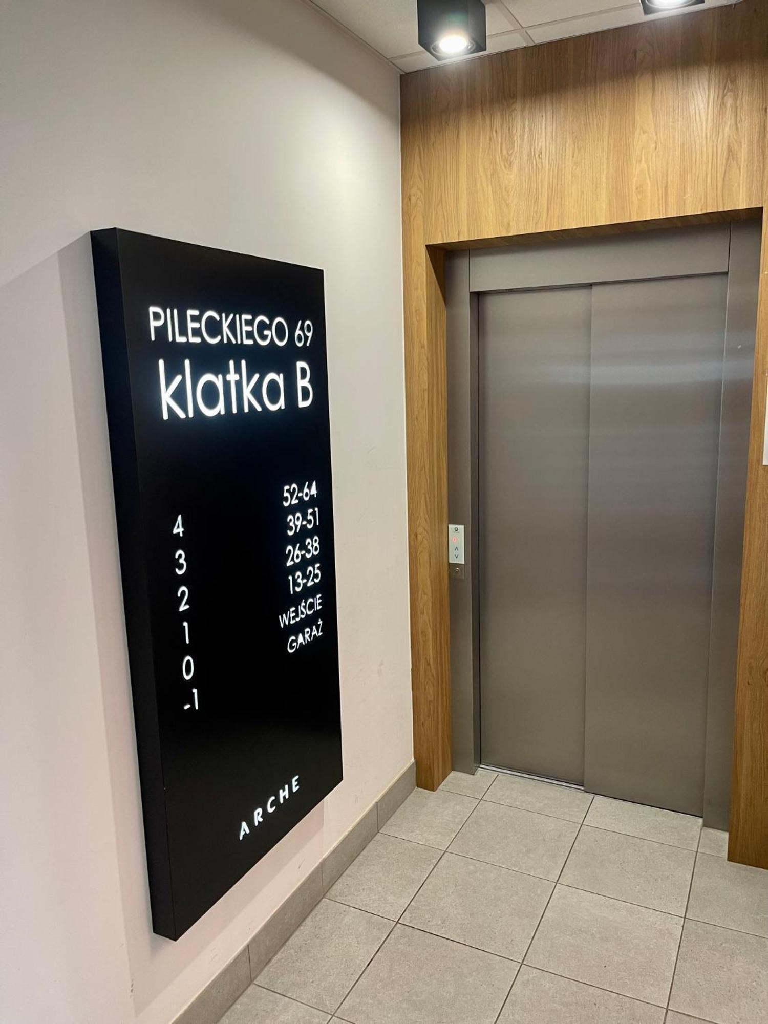 Time&House Pileckiego Przy Centrum Onkologi I Klinice Novum Apartament Na Wylacznosc Pokoj,Sypialnia,Lozko, Lazienka,Kuchnia Apartment Warsaw Ngoại thất bức ảnh